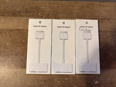 Genuine OEM Apple A1422 Digital AV 30pin HDMI Adapter for iPhone / iPad - Image 1 of 4