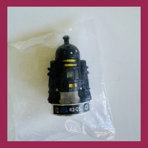 STAR WARS ATTACKTIX - R2-Q5, CHROME BASE, Super Rare - New in Plastic, Hasbro - Picture 1 of 4
