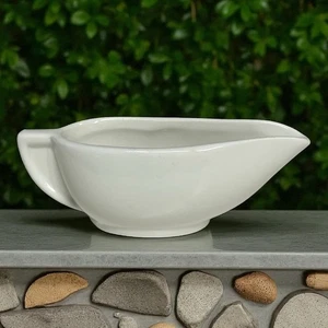 Hall Pottery 145 Elephant Ear Sauce Boat Ivory Ironstone USA Restaurant Ware - Picture 1 of 10