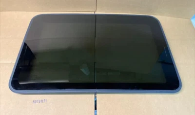 🔥08-20 Dodge Grand Caravan Chrysler Town Country Upper Sun Roof Window Glass - Image 1 of 4