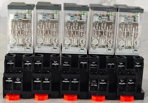 Lot of 5 Schneider Electric RXM2LB2BD 24VDC Relay w/ RXZE1M2C Base - Picture 1 of 6