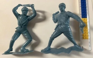 2 Vintage Blue Marx Toy Soldiers Army WWII Soviet Russia USSR - Picture 1 of 11
