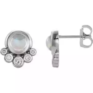 Pendientes de diamantes de piedra lunar blanca natural y 1/8 CTW en plata esterlina - Imagen 1 de 3