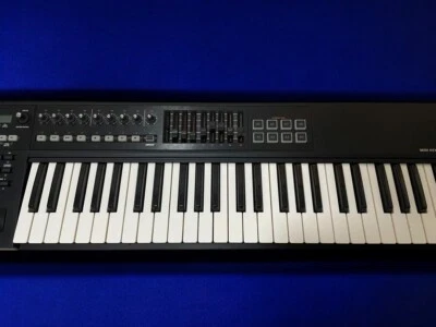 Roland A-800 PRO Synthesizer Keyboard 61-key Black keyboard Tested - Image 1 of 4