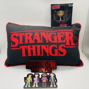 Stranger Things Logo Kissen 18x11 Dorbs Eleven Vinyl #386 & Wandbehang Plakette - Bild 1 von 5