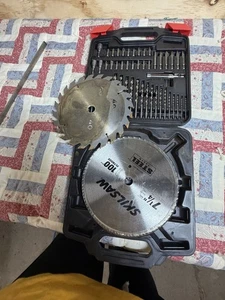 Juego de perforación y conducción de hoja de sierra circular SKIL 51 piezas con estuche 90051CSB - Imagen 1 de 10