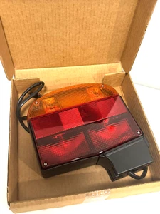 CNH Original Parts New Holland Tail Lamp Part # 47129205 - Picture 1 of 6
