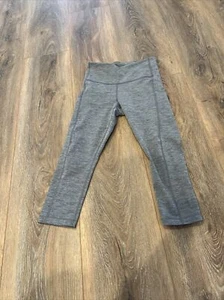 Athleta Women's Ultimate Stash Pocket Capri 54023 Gray Size XSP - Picture 1 of 6
