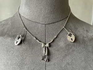 CHRISTAIN DIOR Halskette und Ohrringe. - Bild 1 von 10