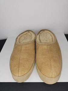 Acorn Herren 10,5-11 hellbraun Wildleder Lammfell gefüttert Slipper Hausschuhe robuste Sohle - Bild 1 von 5