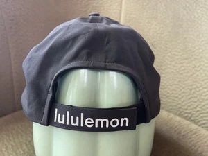 Lululemon Women's Fast Free Run Hat Black 6 Panel EUC - Picture 1 of 7