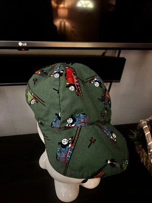 Sombrero reversible Thomas The Tank Engine niño pequeño raro Foto 1 de 4