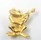 VTG JJ Musical Frog Playing Violin Gold Tone Lapel Pin Animal Jonette Jewelry
