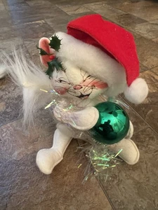 Vintage 8 Zoll Annalee '93 weißes Weihnachtskätzchen mit grünem Christbaumschmuck - Bild 1 von 4