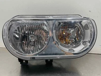 Dodge Challenger 2010 faro lámpara pasajero derecho halógeno derecho OEM 05028776AA Foto 1 de 4