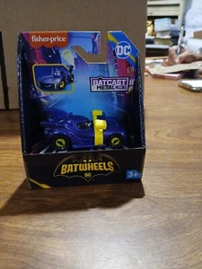 DC Batmobile With Utility Belt 1:55 Scale Die-Cast Vehicles Fisher-Price 2022 - Picture 1 of 2
