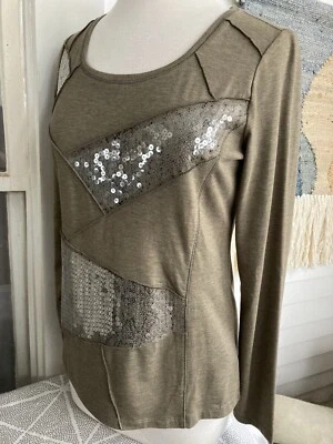 Túnica TRIBAL DeNIME tamanho P cáqui malha oliva longa slv gola redonda lantejoulas NOVO - Imagem 1 de 4