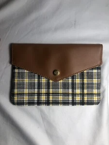 Ipsy Clueless Cher Style Envelope Clutch Yellow Black Plaid Prep Luggage - Picture 1 of 6