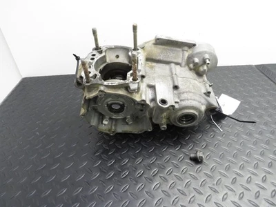 91-94 KAWASAKI KDX250 KDX 250 OEM CRANKCASES RIGHT LEFT CRANKCASE CASE SET - Image 1 of 4