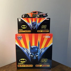 🔥 Paquete Batman Dale Jarrett 1998 - Coche 1:32 y casco 1/3 acción DC - Imagen 1 de 9