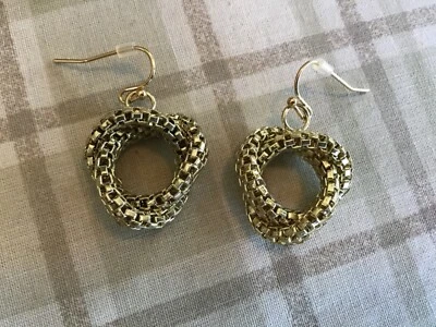 2012 AVON GOLDTONE SNAKE CHAIN PIERCED EARRINGS  - Image 1 of 2