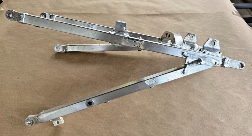 雅马哈 YZ250F 子框架底盘 YZ450F 2014 2015 2016 2017 2019 — 第 1/4 张图片