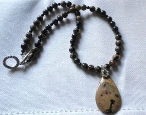 19,5" Onyx and Jasper necklace - Picture 1 of 2