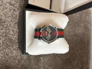 Gucci Bee Watch-YA1264060 Le Marche des Merveilles- Unisex. Excellent Condition - Picture 1 of 6