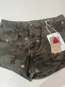 40Weft Women’s Camo Shorts With Flower Embroidery. EU Size 46 US Size 14 - Picture 1 of 8