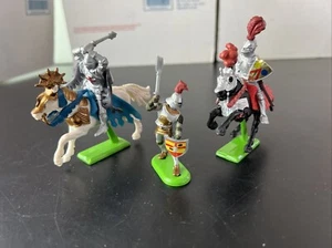 Lot of 3 Vintage Britains HORSES medieval knights Made In China - Picture 1 of 15