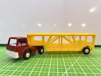 Camión de juguete Tootsie con remolque de transporte 1970 excelente estado Foto 1 de 4