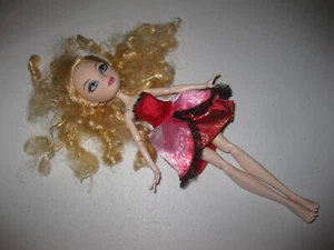 Ever After High 11" Doll Apple White First Chapter Snow White's Daughter Retired - Picture 1 of 2