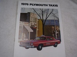 1976 PLYMOUTH TAXI FULL SIZE AN VALIANT ORIGINAL BROCHURE FREE POSTAGE ! - Picture 1 of 4