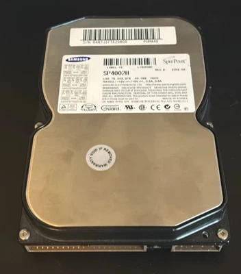 Samsung Spinpoint SP4002H 40GB Internal IDE 7200RPM 3.5" Hard Drive (A114) - Image 1 of 4