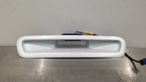 21 CHEVY SUBURBAN 1500 LIFTGATE HANDLE WHITE 84990208 - Picture 1 of 12