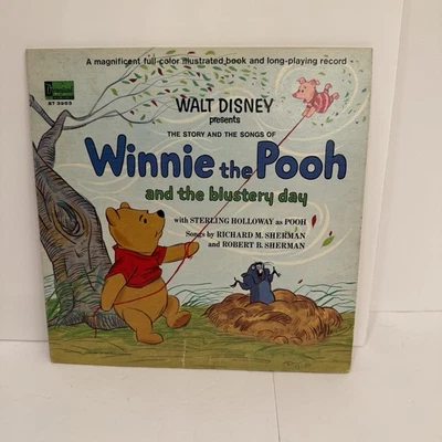 Disco de vinil Walt Disney Winnie The Pooh Blustery Day livro história disco 1967 - Imagem 1 de 4