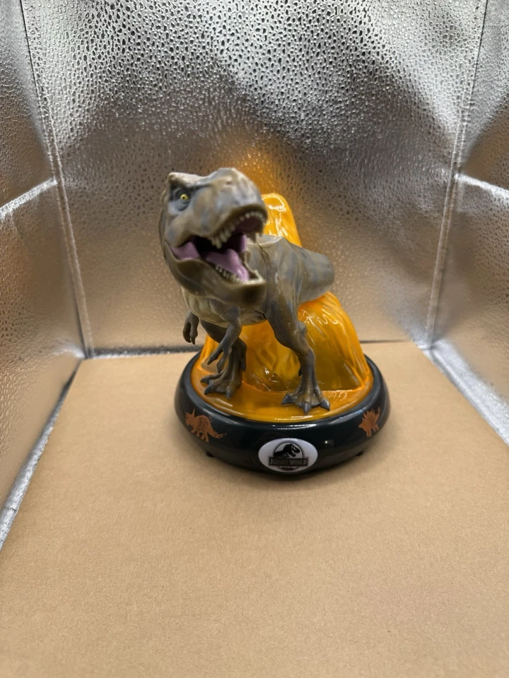 Парк Юрского периода Ночной свет Динозавр Тираннозавр Ночной свет Вулкан Одно касание - Изображение 1 из 4