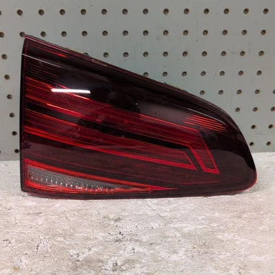 Luz trasera izquierda conductor Volkswagen Golf GTI MK7.5 2018-2021 5GM.945.093.J (6672) Foto 1 de 4