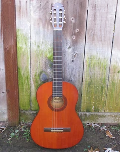 Vintage 1970s Yamaha Classical Guitar G-55-1 - Concert Size - Great XMAS GIFT! - Picture 1 of 9