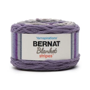 Manta Bernat hilo rayas, 10,5 oz, calibre 6 súper voluminoso grueso, berenjena - Imagen 1 de 1