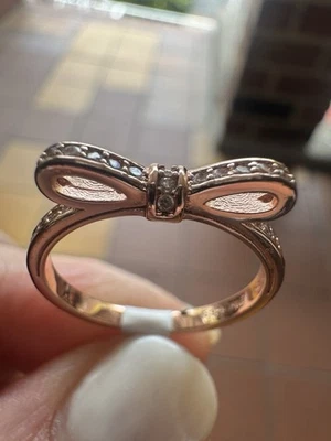 Anillo enchapado en oro rosa de plata de ley 925 con brillantes piedras circonitas talla 7 Foto 1 de 4