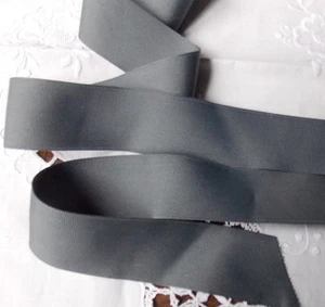 RUBAN DE GROS GRAIN POLYESTER GRIS SOURIS 4 CM VENDU PAR MULTIPLES DE 2 M* - Picture 1 of 1