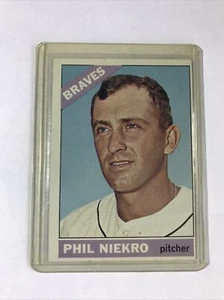 1966 Topps #28 Phil Niekro Braves HOF 2nd year card Printed In The USA - Picture 1 of 2