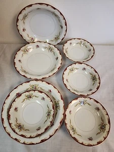 Wembley Harmony House - BOWLS (7) 3 SOUP BOWLS 7 3/4" & 4 DESSERT BOWLS 5 1/2" - Picture 1 of 8