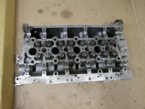 Renault Espace Mk4 02-06 2.2 dCi G9T engine cylinder head with valves 8200005876 - Picture 1 of 11