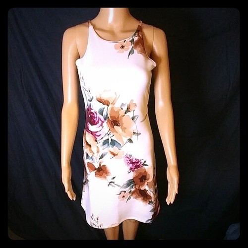 OFF WHITE Bouquet of Roses Dress Off White Strapless S M L Easy to Iron New!