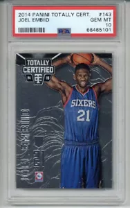 2014 PANINI TOTALLY CERTIFIED #143 JOEL EMBIID ROOKIE RC CARD 76ERS PSA 10 RARE - Bild 1 von 2