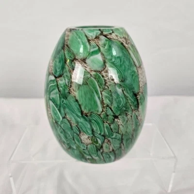 Westinghouse Hand Blown Glass Green Jade Swirl Lampshade 6" x 5" - Image 1 of 4