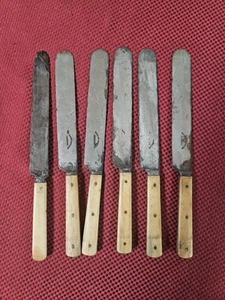 lot of 6 Stainless Steel Meriden Cutlery Co Knife's....1 HAS WARE...USED - Picture 1 of 3