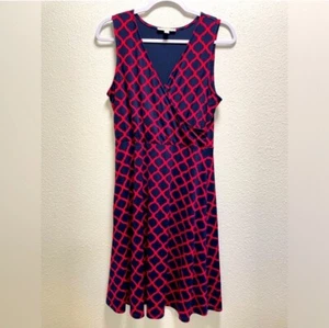 Vestido 41 Hawthorn línea A imitación envolvente sin mangas elástico para mujer mediano azul rojo - Imagen 1 de 7